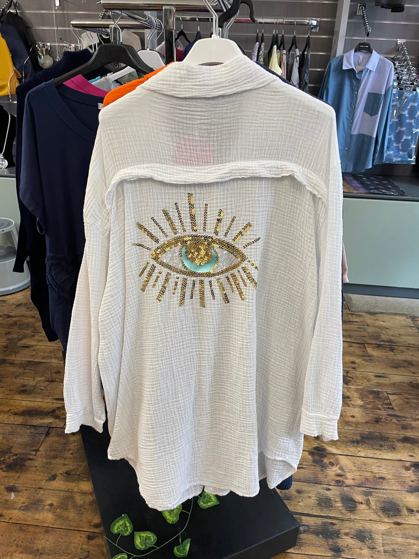 Eye shirt